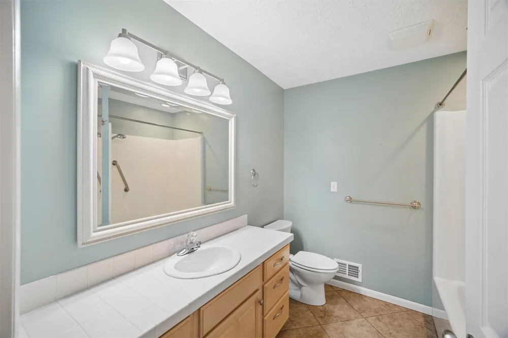 1303 Iroquois Chouteau, OK 74337