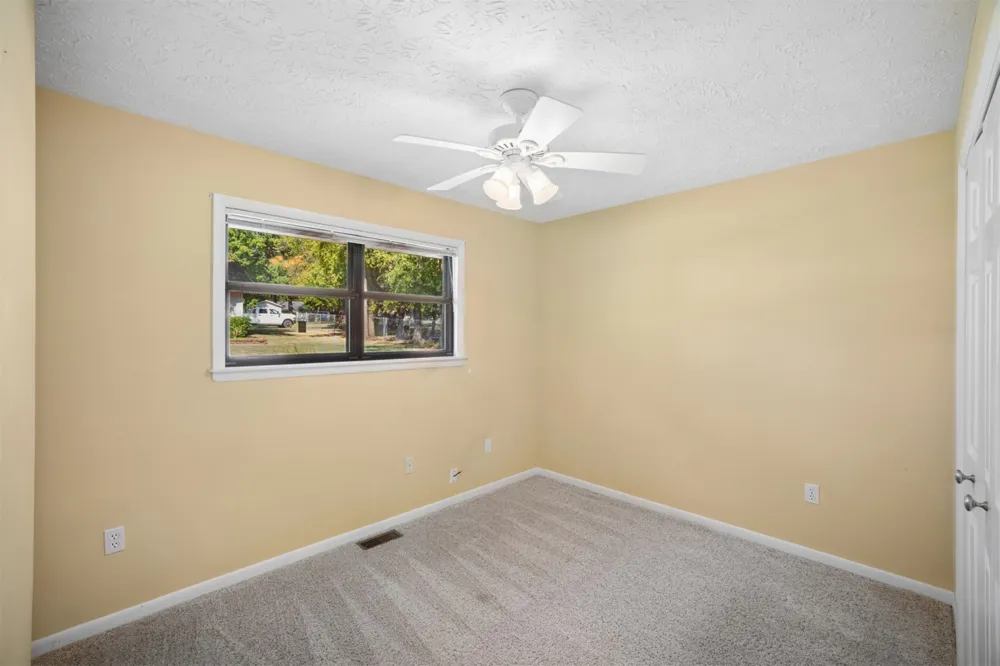 1303 Iroquois Chouteau, OK 74337