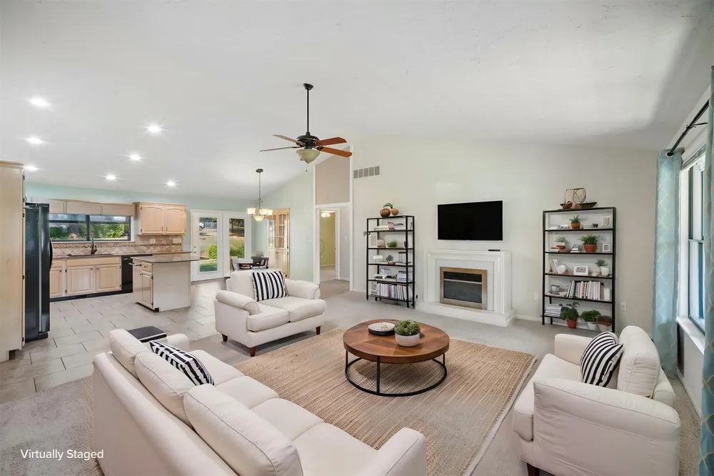 1303 Iroquois Chouteau, OK 74337