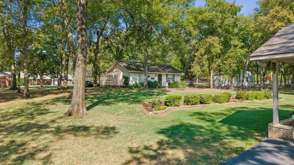 1303 Iroquois Chouteau, OK 74337