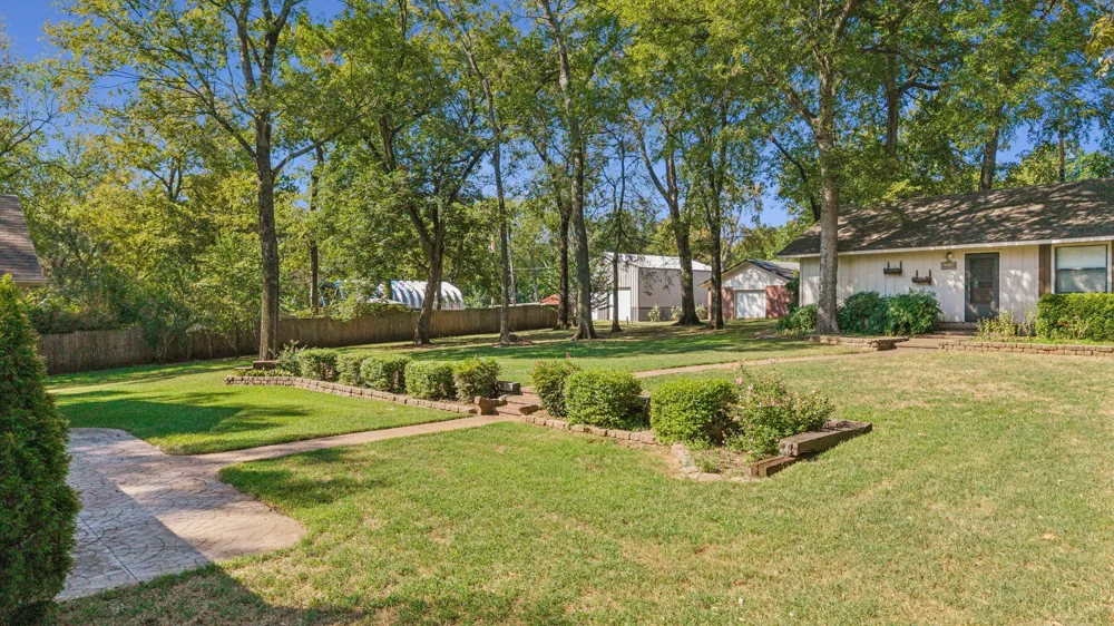1303 Iroquois Chouteau, OK 74337
