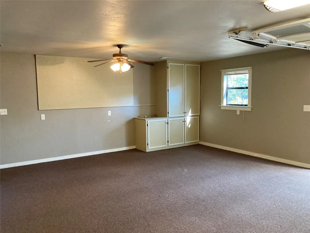 1303 Iroquois Chouteau, OK 74337
