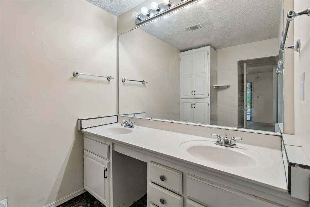 913 Sandstone Avenue Bartlesville, OK 74006