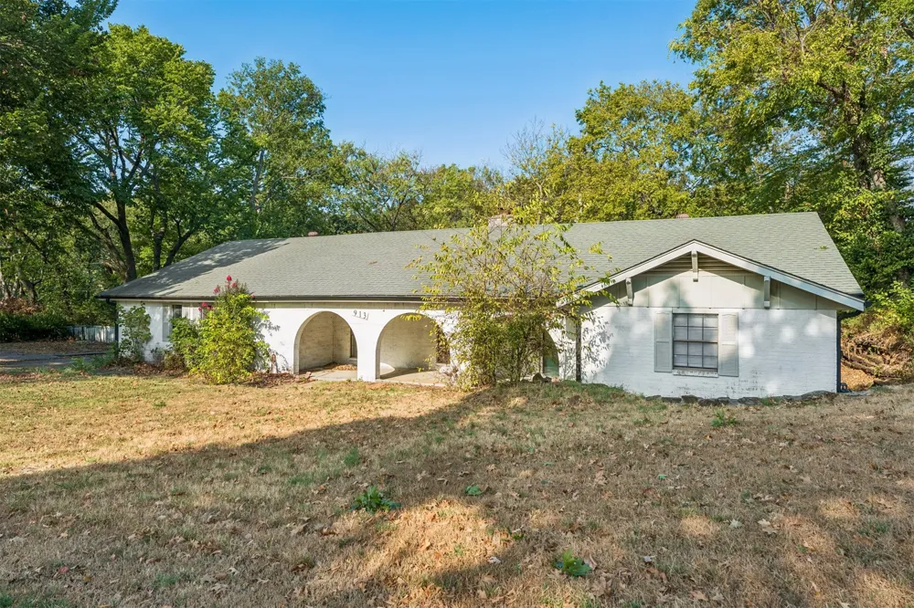 913 Sandstone Avenue Bartlesville, OK 74006