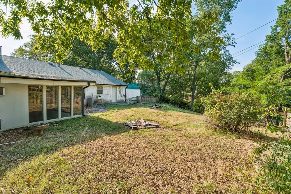 913 Sandstone Avenue Bartlesville, OK 74006