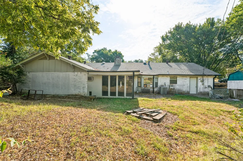 913 Sandstone Avenue Bartlesville, OK 74006