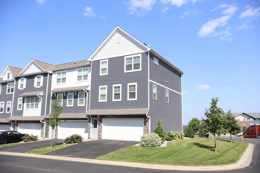 1679 Windigo Lane Shakopee, MN 55379