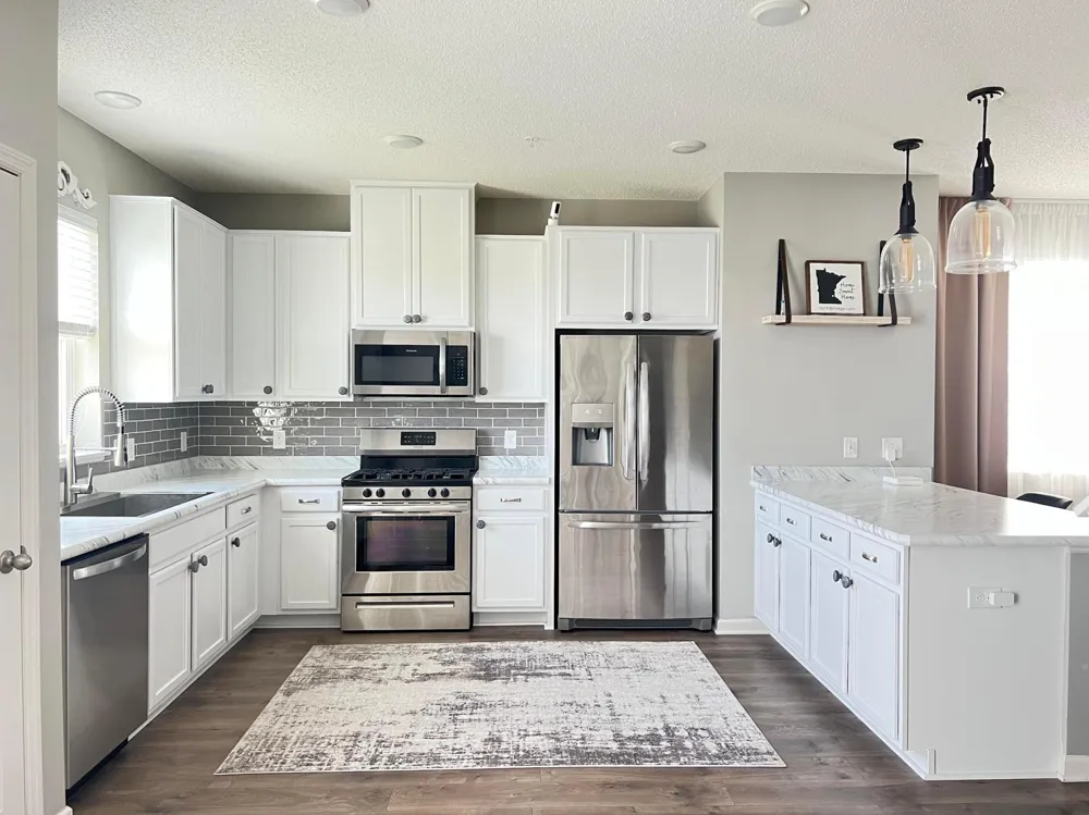 1679 Windigo Lane Shakopee, MN 55379