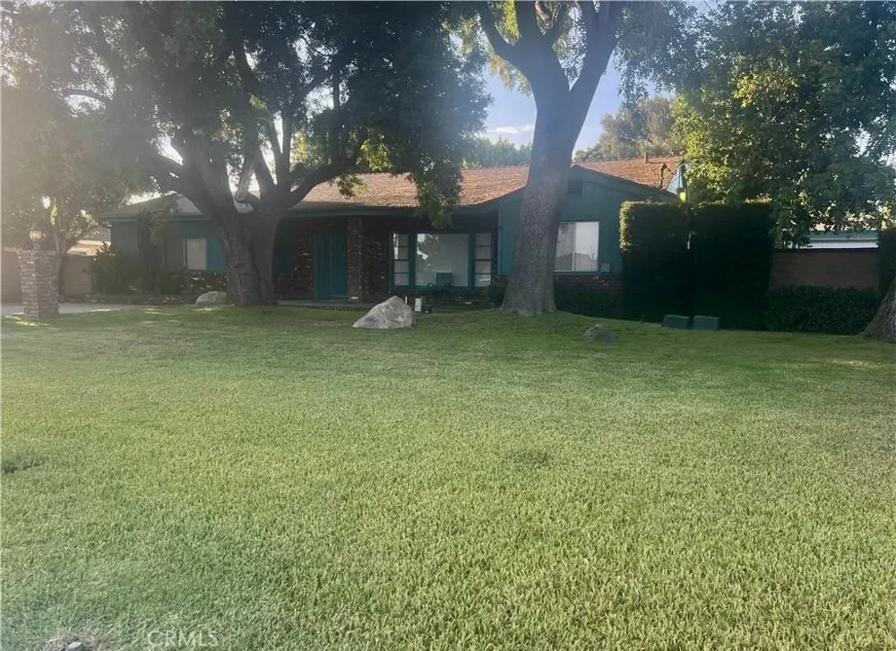 8541 Orangewood Garden Grove, CA 92841