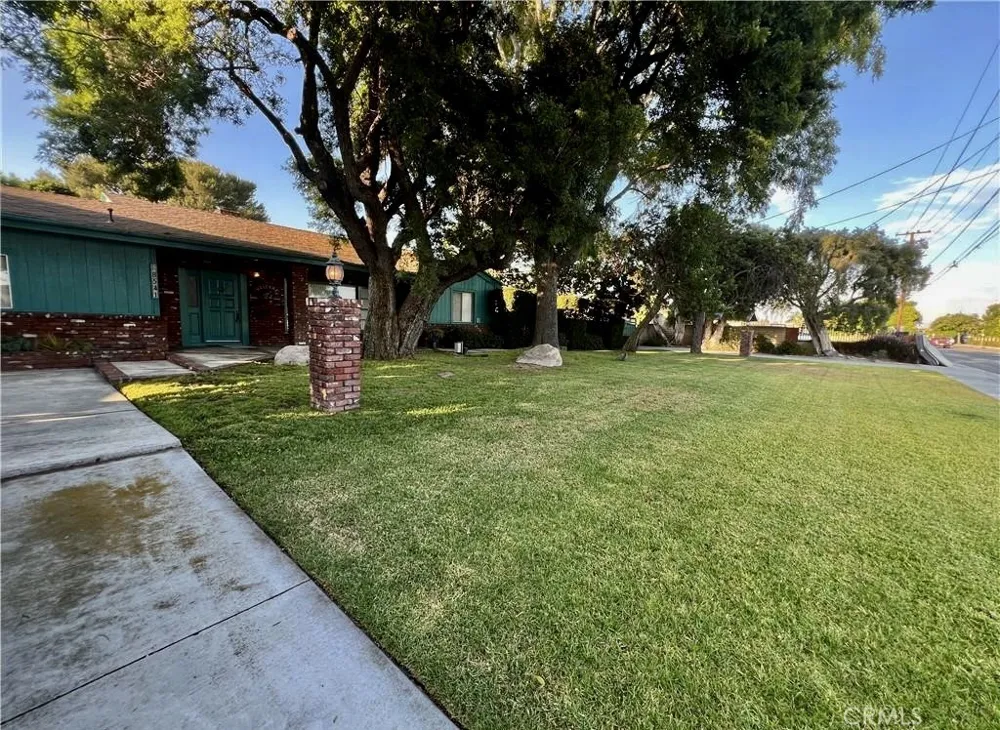 8541 Orangewood Garden Grove, CA 92841