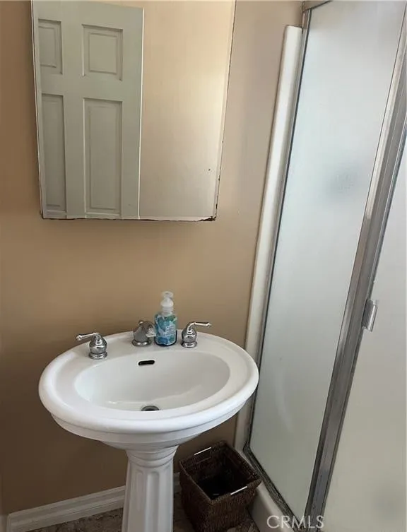 8541 Orangewood Garden Grove, CA 92841