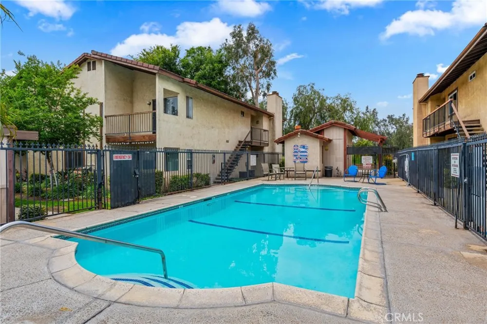 3274 Little Mountain #D San Bernardino, CA 92405