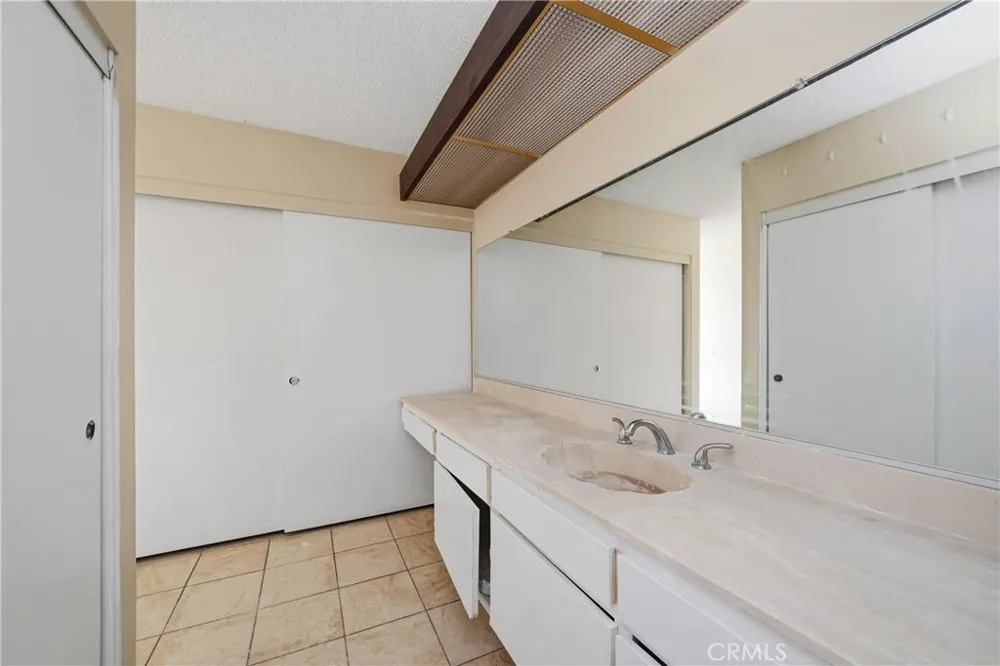 3274 Little Mountain #D San Bernardino, CA 92405