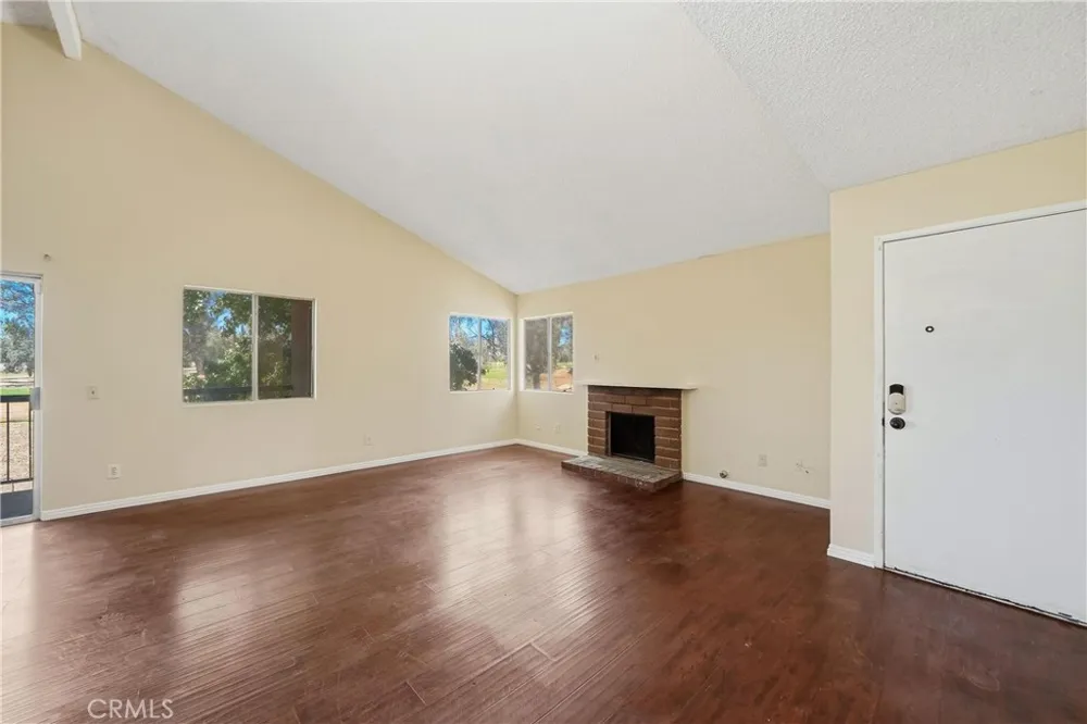 3274 Little Mountain #D San Bernardino, CA 92405