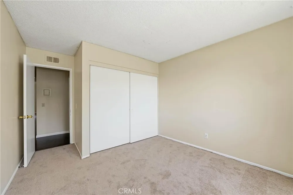3274 Little Mountain #D San Bernardino, CA 92405