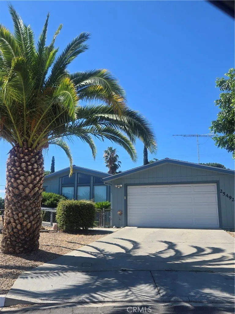 25492 Browca Hemet, CA 92544