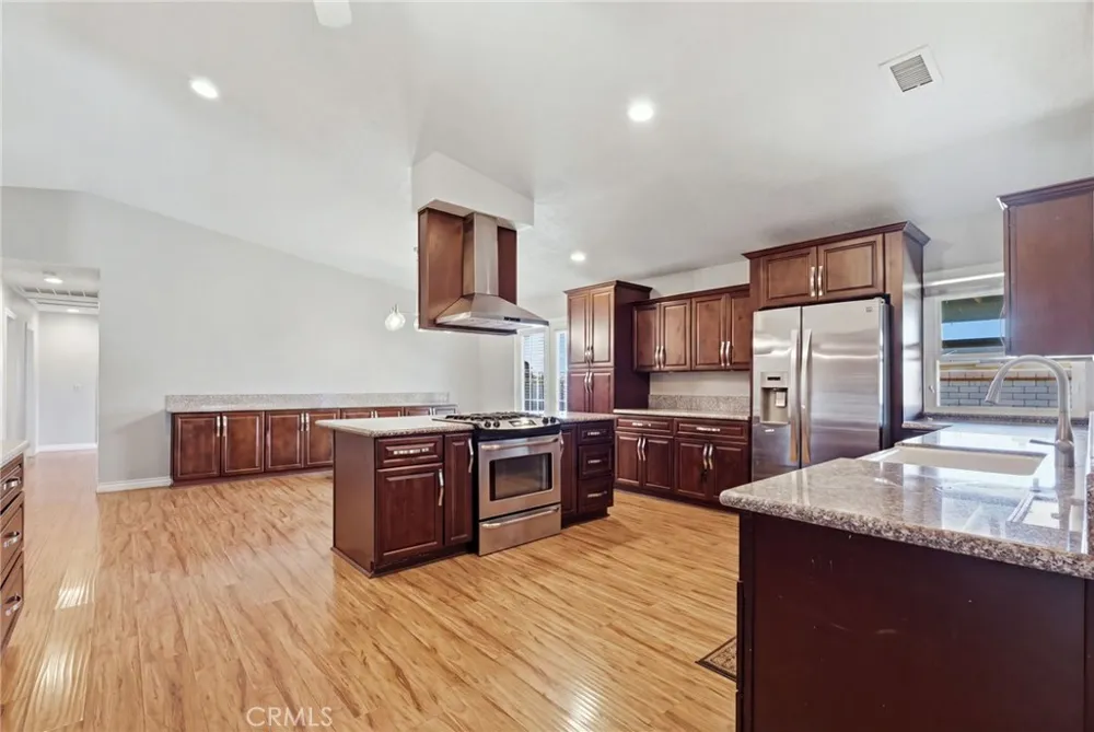 18810 Siesta Apple Valley, CA 92307