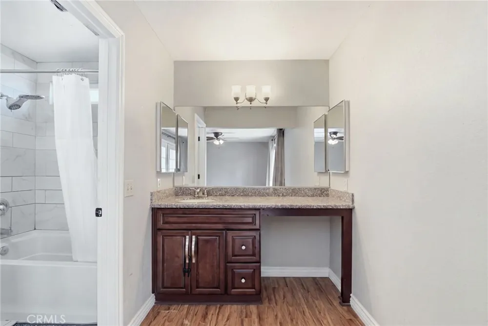 18810 Siesta Apple Valley, CA 92307