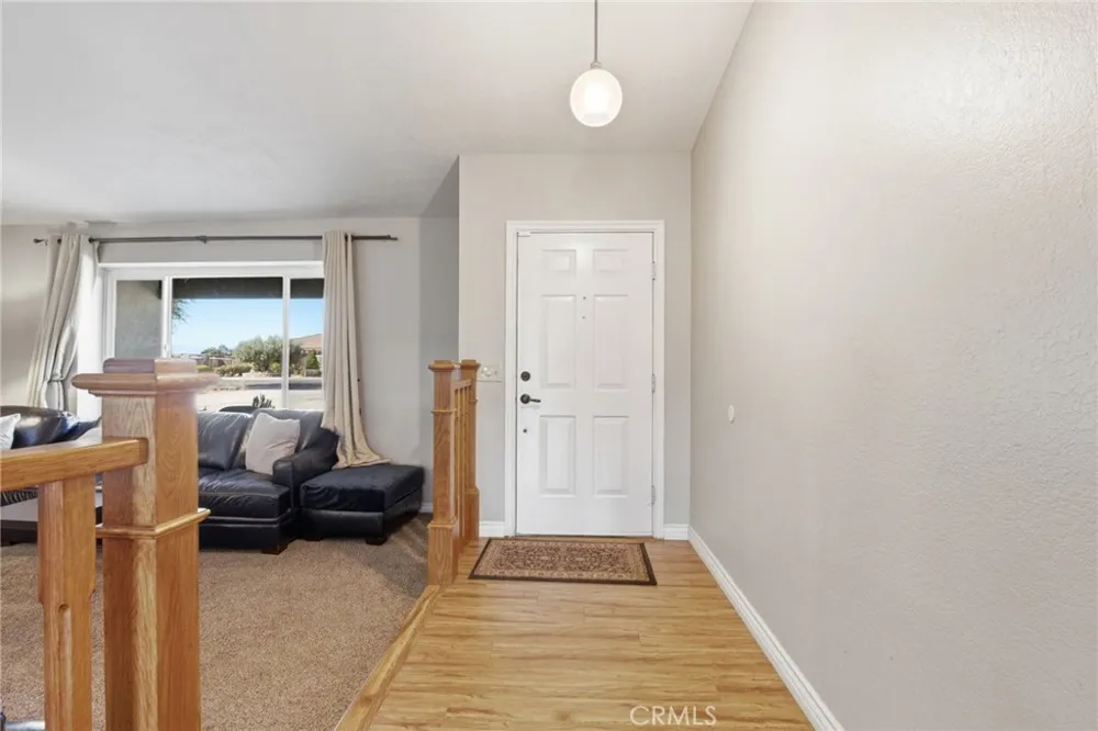 18810 Siesta Apple Valley, CA 92307