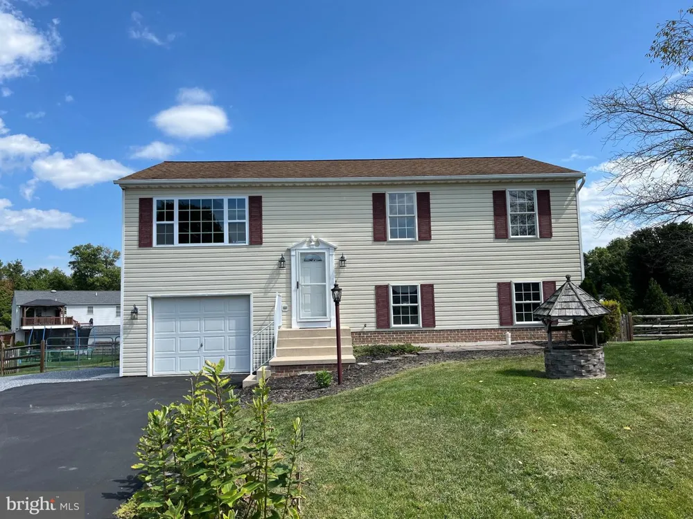 15932 HIBISCUS DRIVE Hagerstown, MD 21740