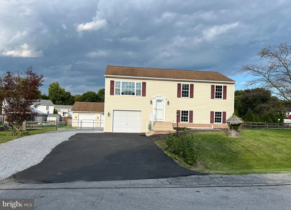 15932 HIBISCUS DRIVE Hagerstown, MD 21740