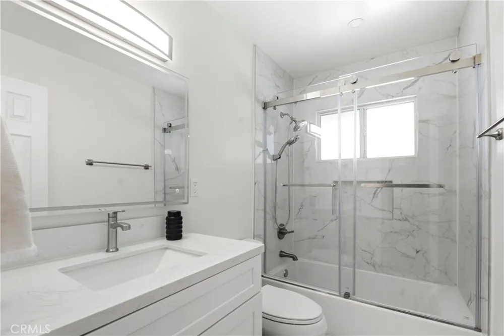 13513 De Alcala La Mirada, CA 90638