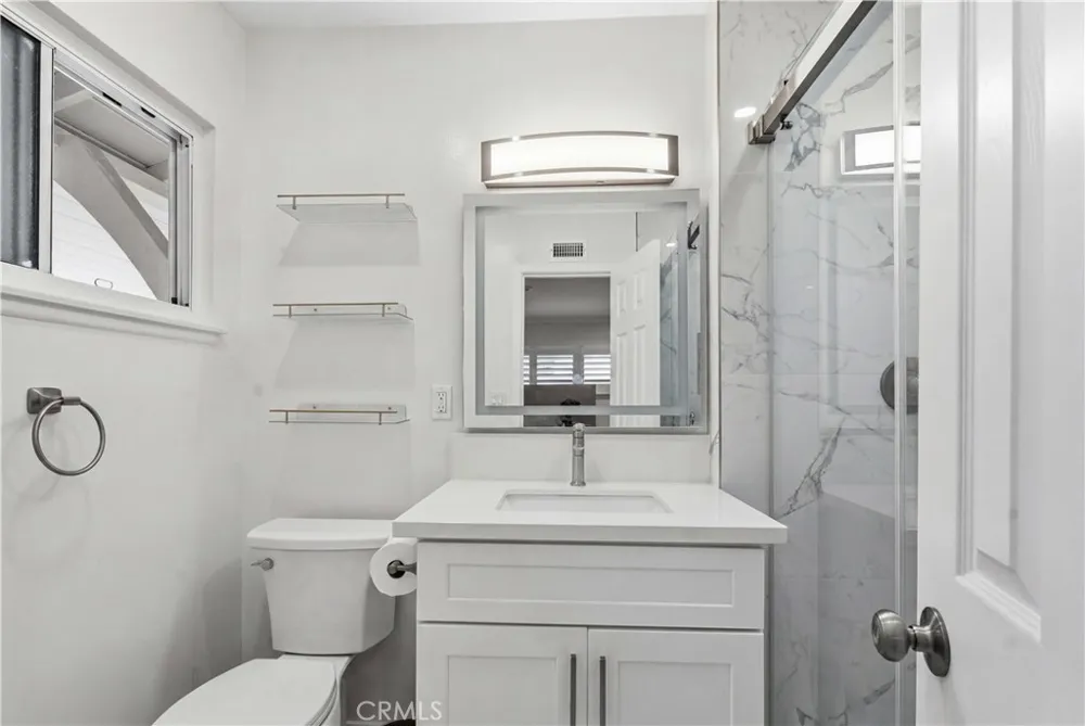 13513 De Alcala La Mirada, CA 90638