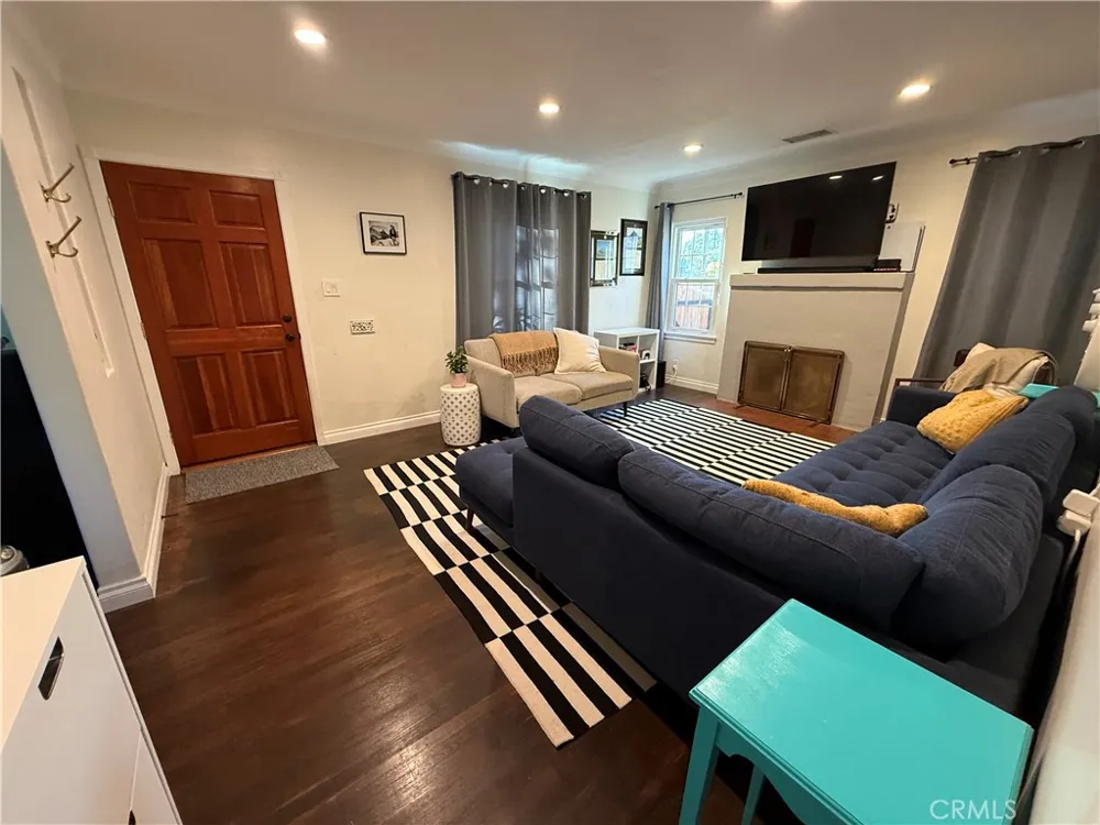 6232 Magnolia Whittier, CA 90601