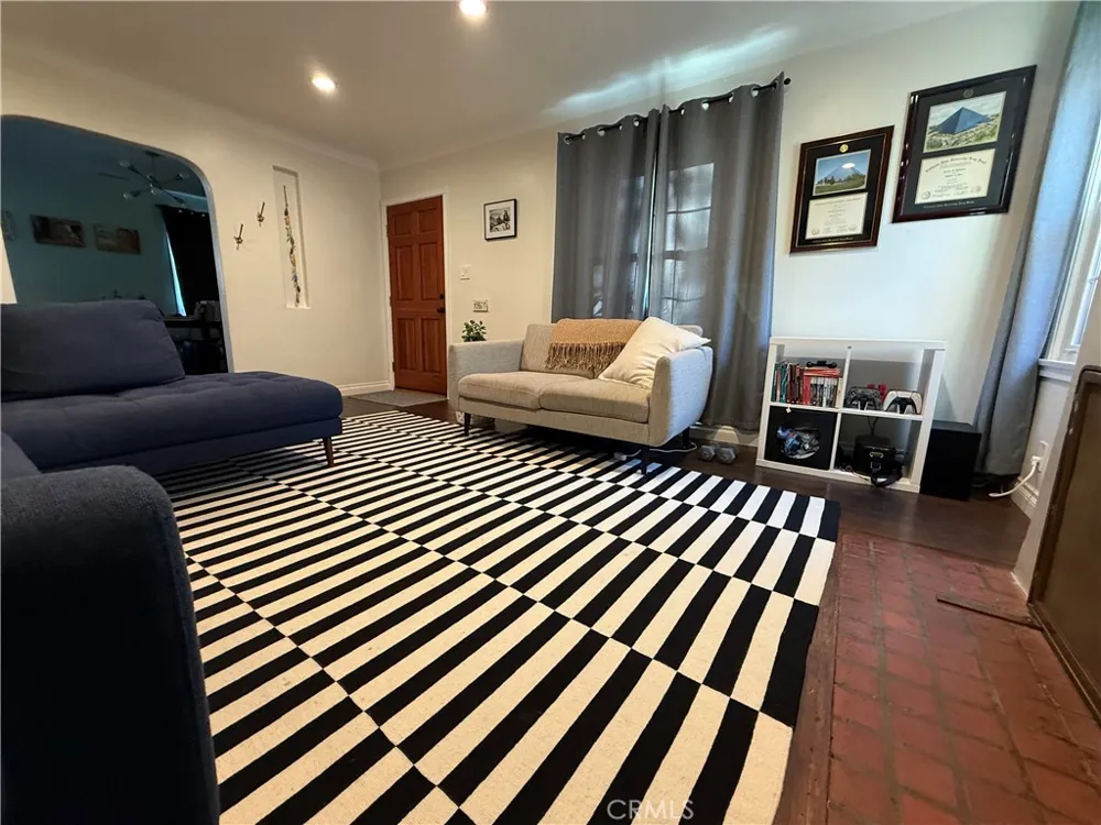 6232 Magnolia Whittier, CA 90601