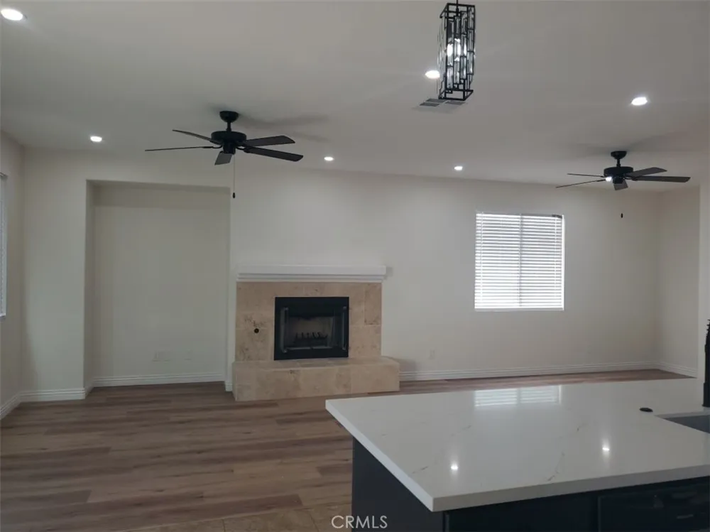 1183 Roadrunner San Jacinto, CA 92582