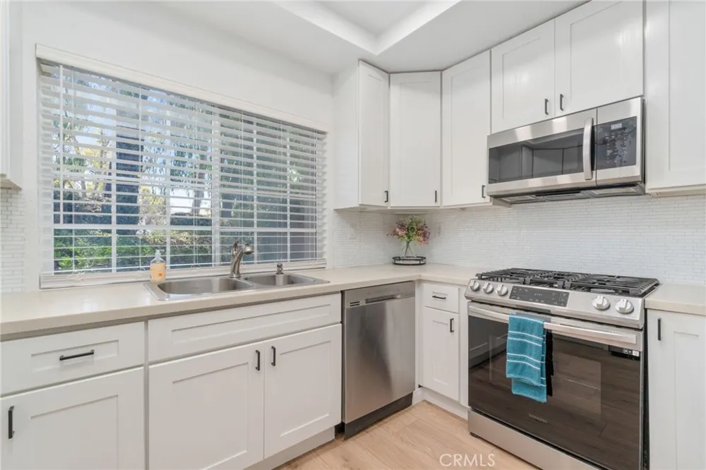 42 Via Contento Rancho Santa Margarita, CA 92688