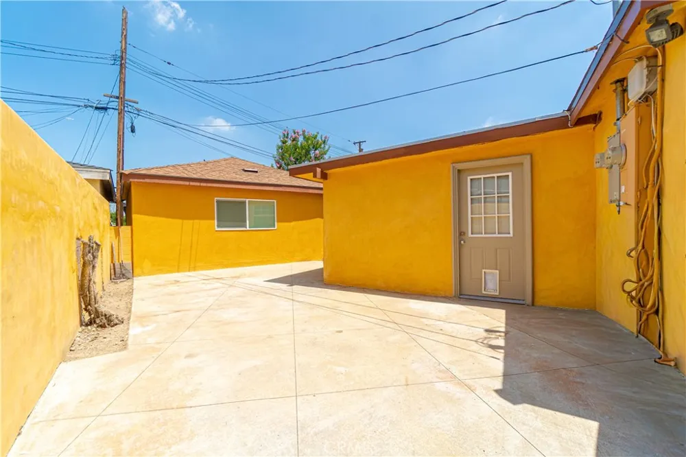 11527 Buell Santa Fe Springs, CA 90670