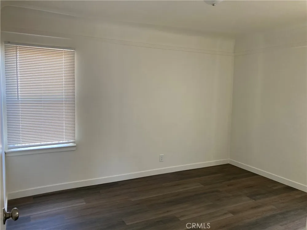 302 W 107th Street Los Angeles, CA 90003