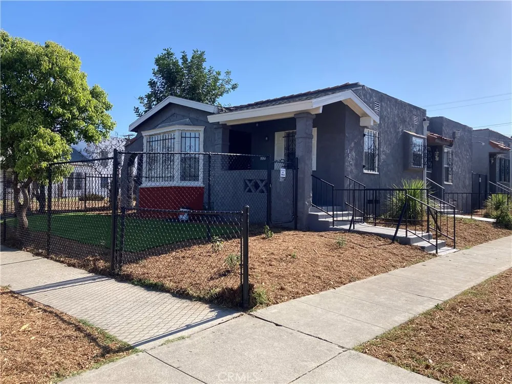 302 W 107th Street Los Angeles, CA 90003