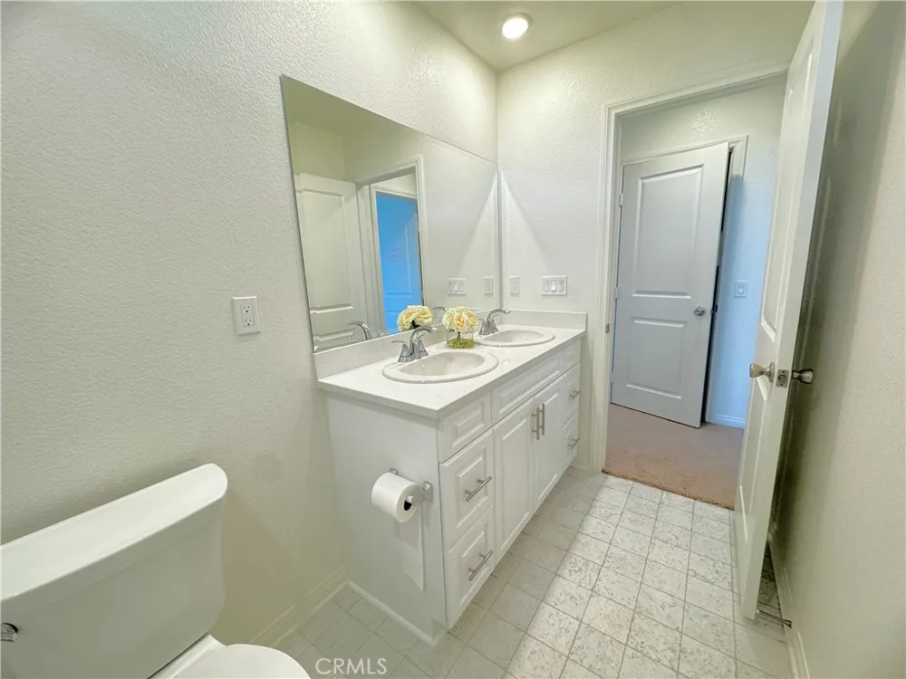 16197 Alamo Court Chino, CA 91708