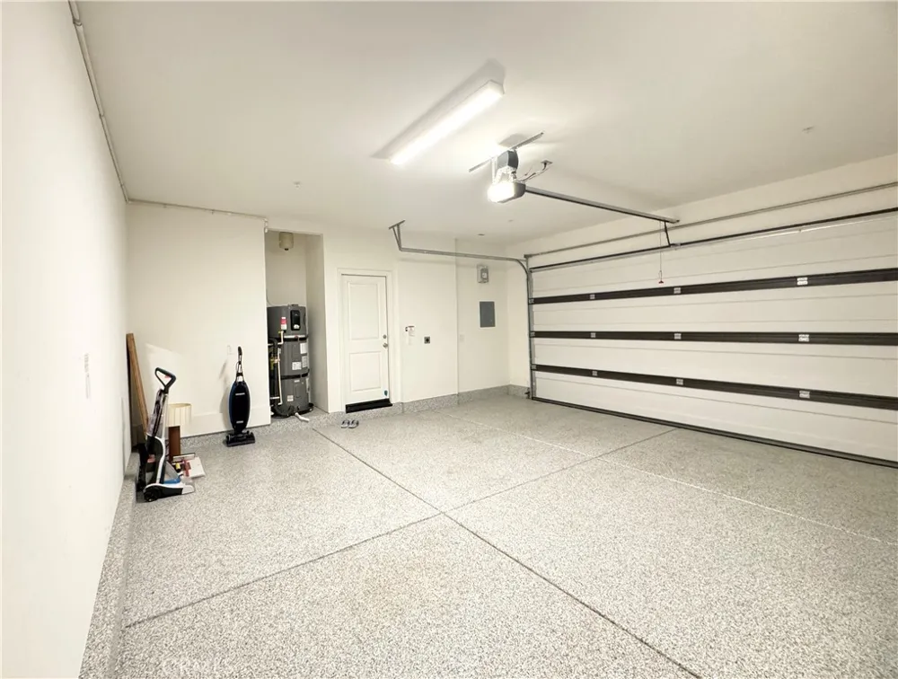 16197 Alamo Court Chino, CA 91708