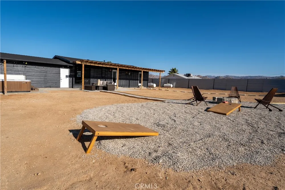 4726 Avenida La Flora Desierta Joshua Tree, CA 92252