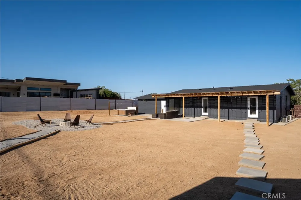 4726 Avenida La Flora Desierta Joshua Tree, CA 92252