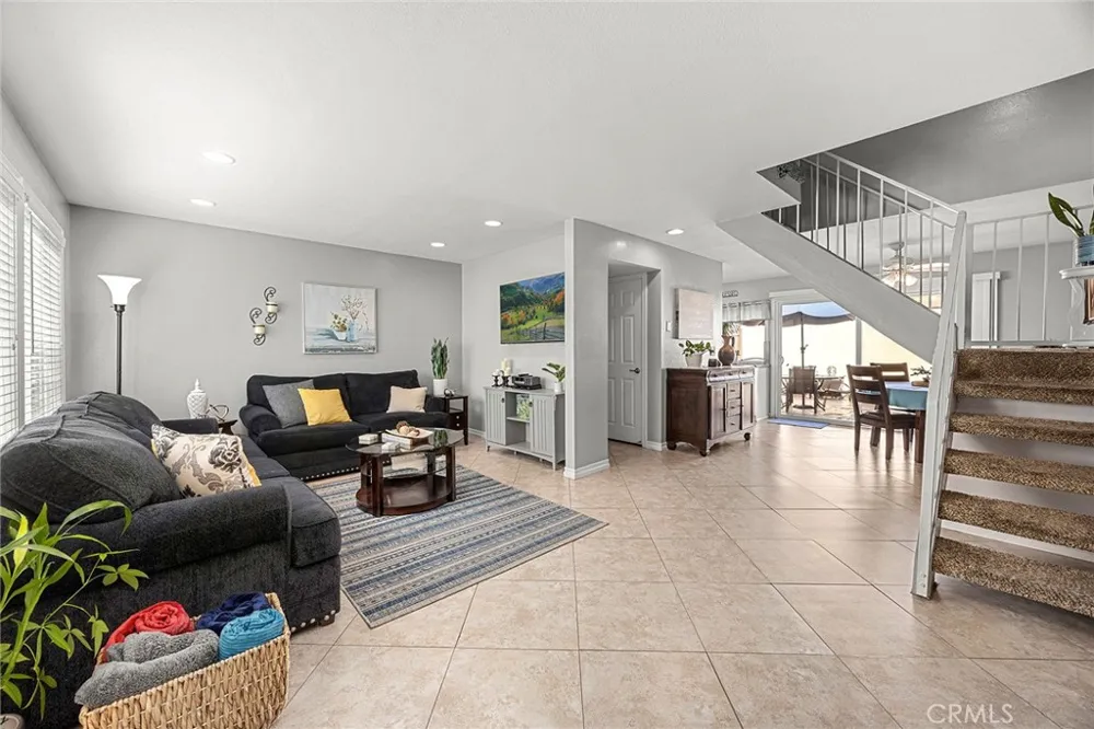 1416 Stoneyhaven Lane Anaheim, CA 92801