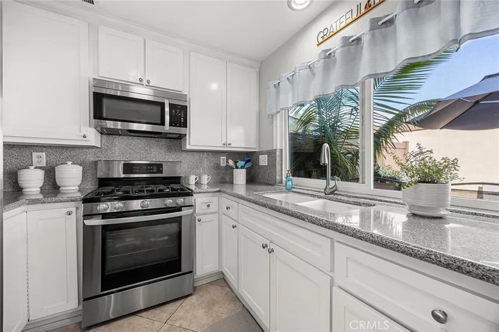 1416 Stoneyhaven Lane Anaheim, CA 92801
