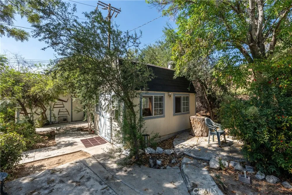 24066 Prado Colton, CA 92324