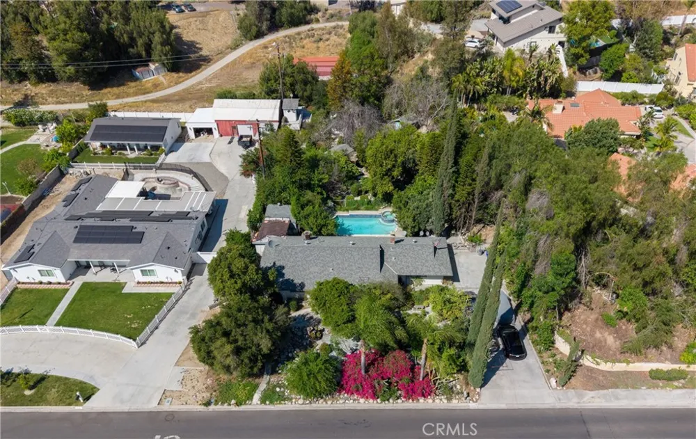 24066 Prado Colton, CA 92324