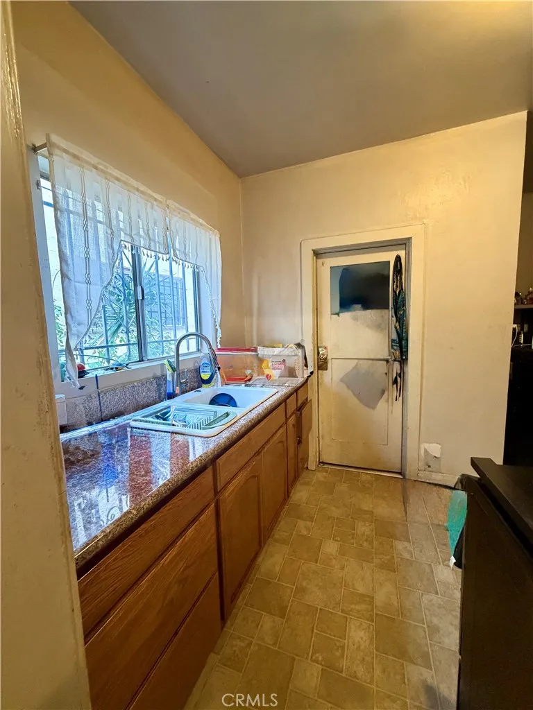 5048 E Echo Street Los Angeles, CA 90042