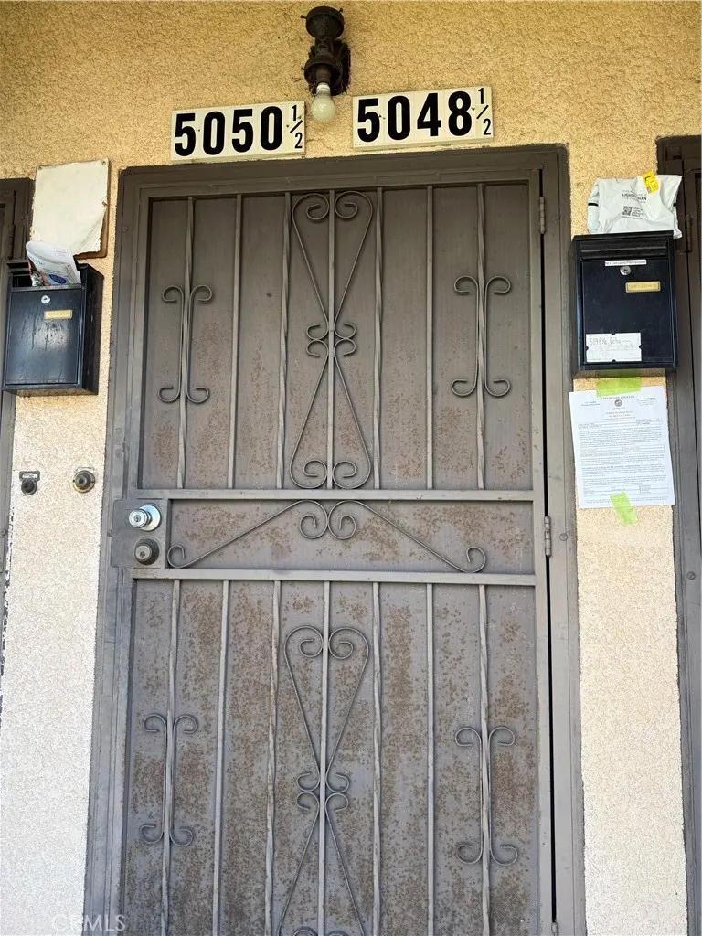 5048 E Echo Street Los Angeles, CA 90042