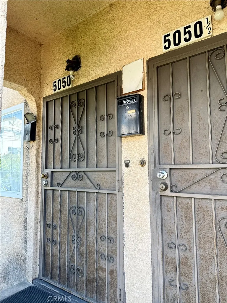 5048 E Echo Street Los Angeles, CA 90042