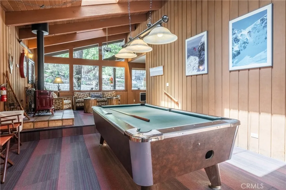 221 Canyon Blvd #206 Mammoth Lakes, CA 93546