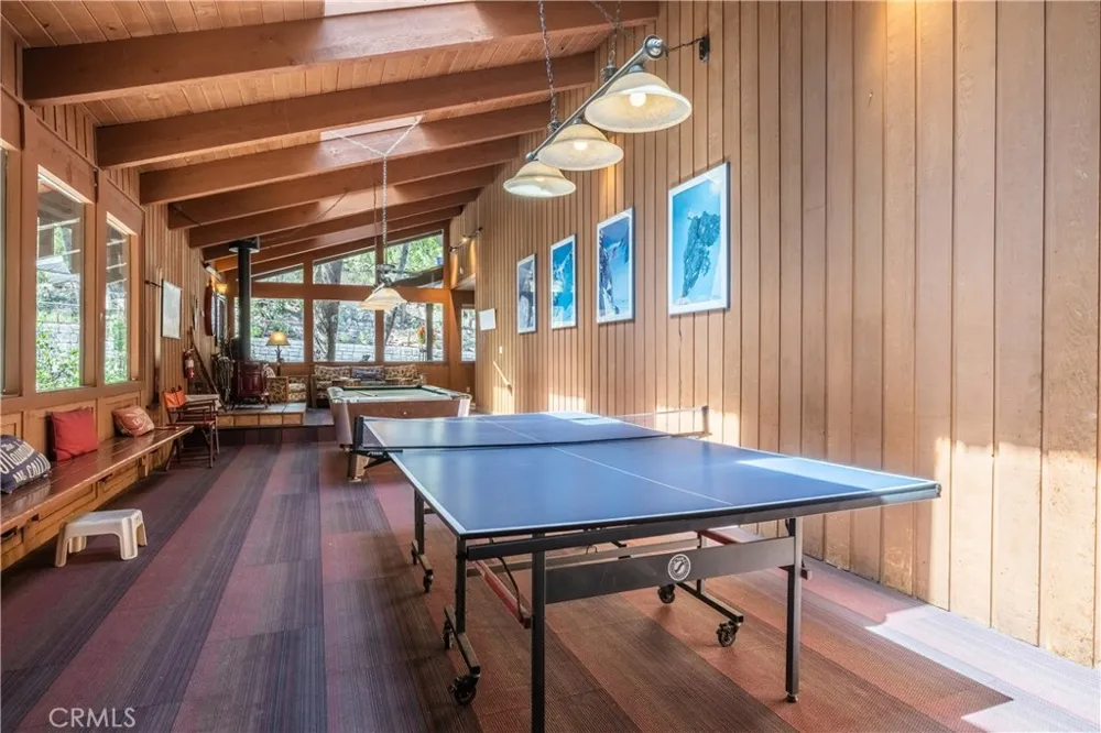 221 Canyon Blvd #206 Mammoth Lakes, CA 93546