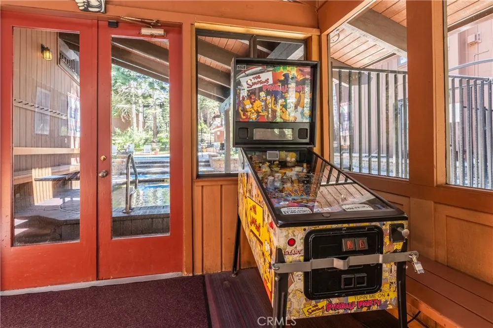 221 Canyon Blvd #206 Mammoth Lakes, CA 93546