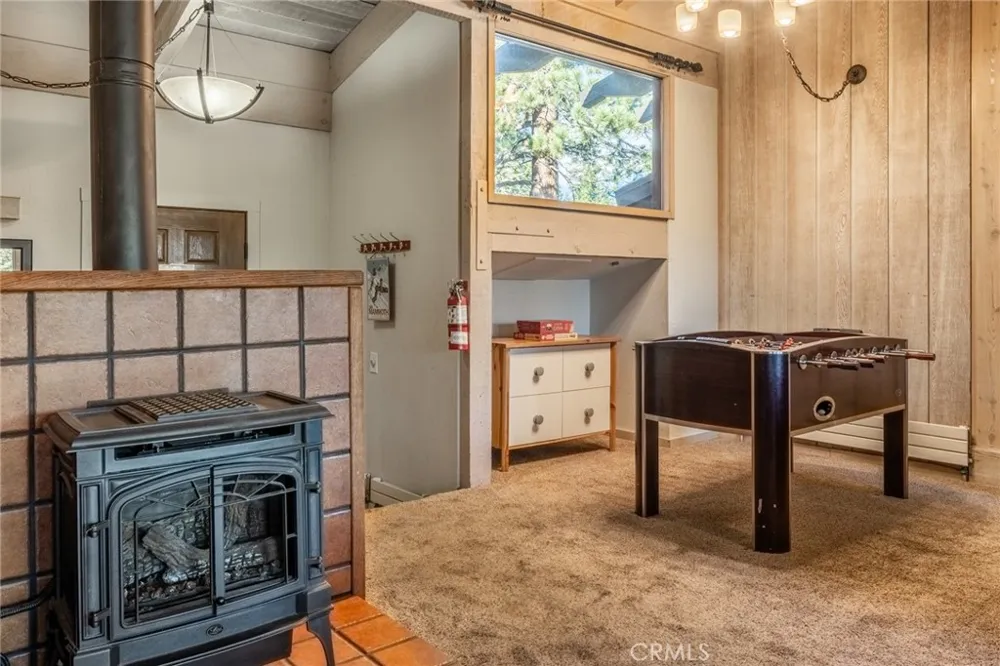 221 Canyon Blvd #206 Mammoth Lakes, CA 93546