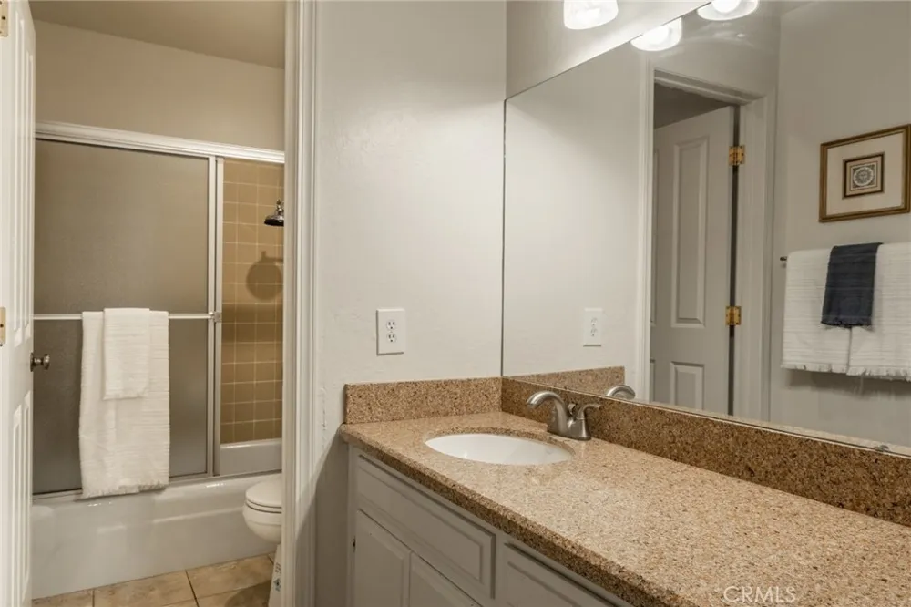221 Canyon Blvd #206 Mammoth Lakes, CA 93546